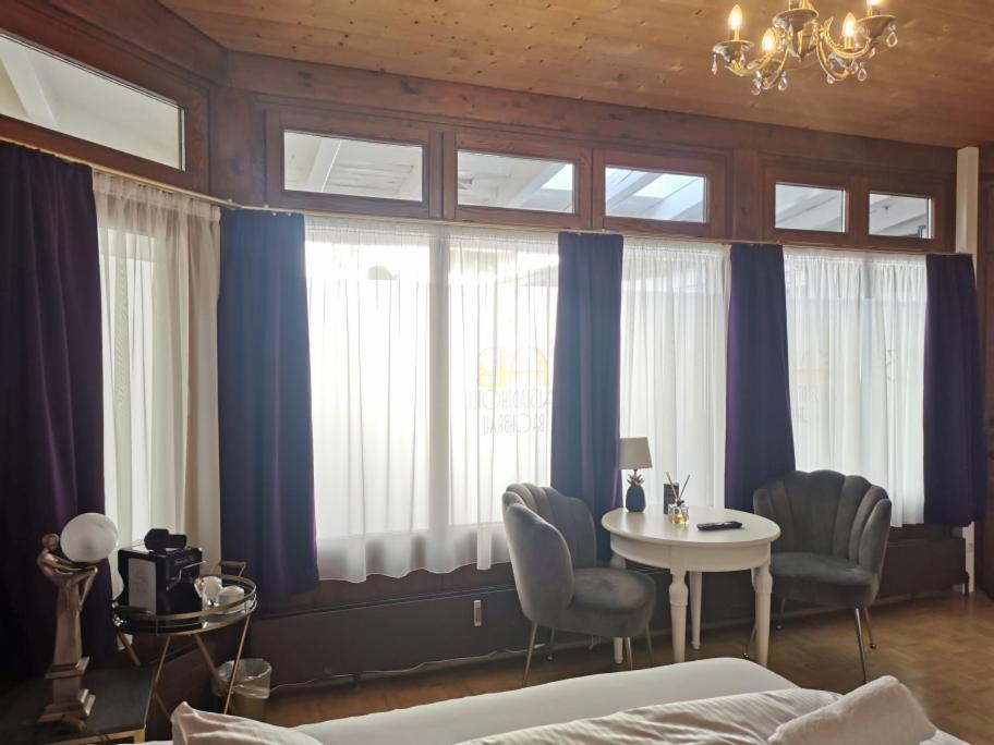 Altstadthotel Bachbraeu 魏尔海姆 外观 照片
